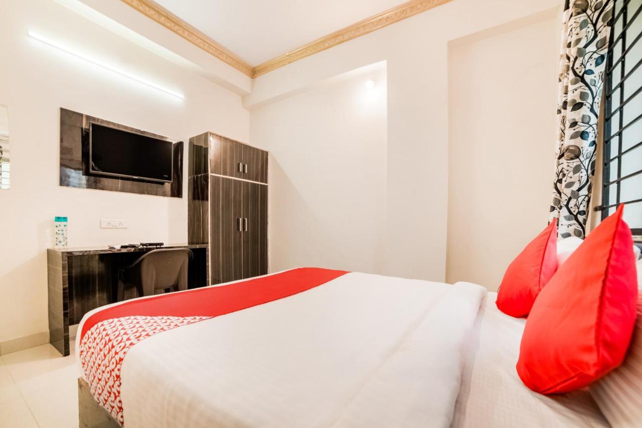 Oyo 40726 Classic Guest House Shillong Esterno foto