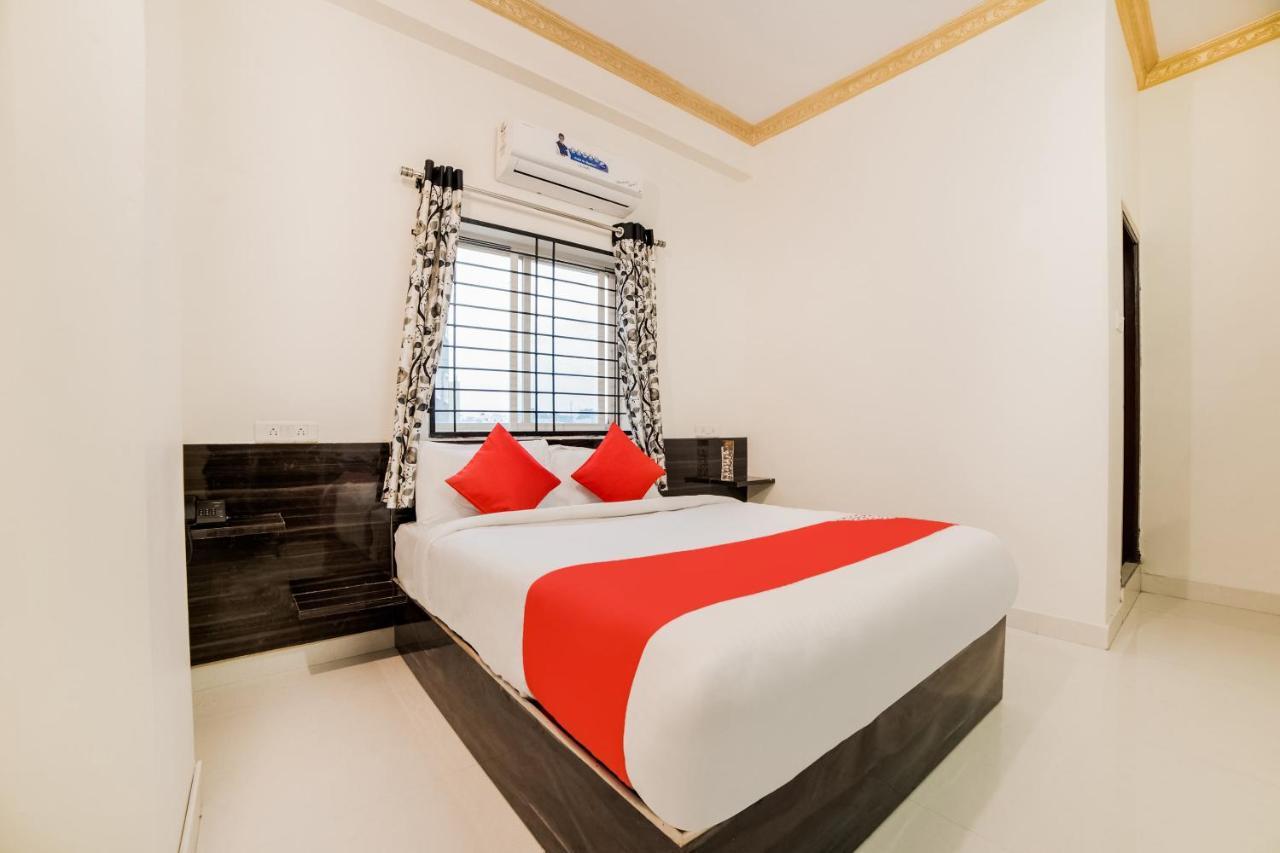 Oyo 40726 Classic Guest House Shillong Esterno foto