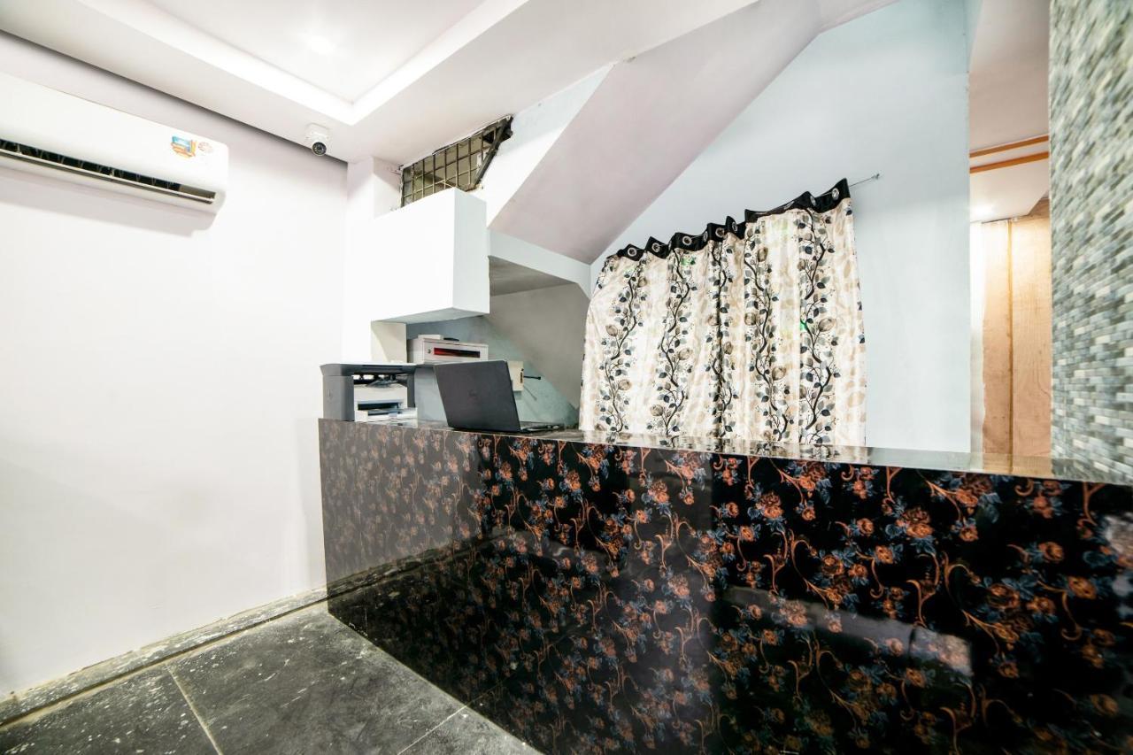 Oyo 40726 Classic Guest House Shillong Esterno foto